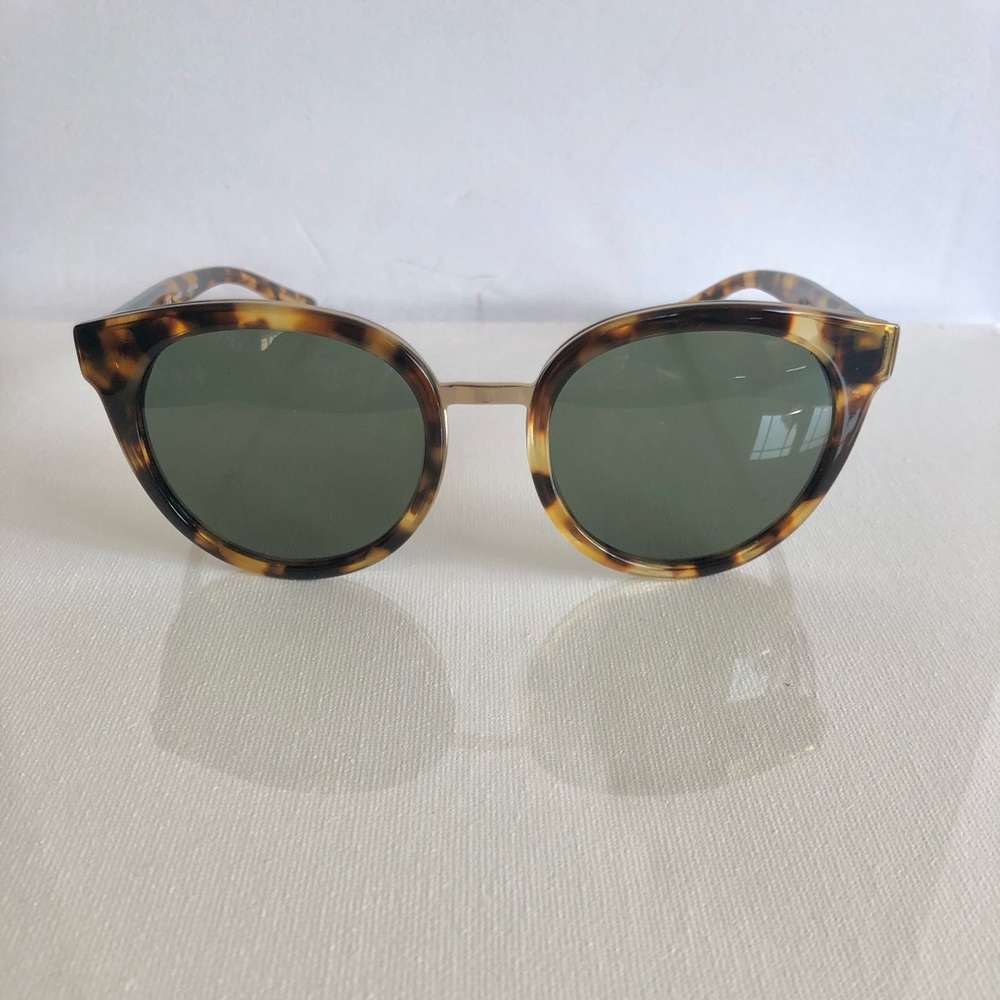 Sunglasses w/case